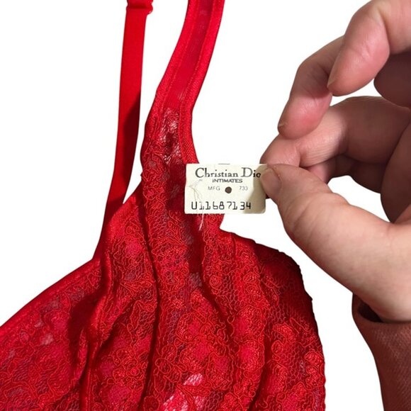 Vtg Christian Dior bra 32C red lace underwire not padded or lined semi sheer NWT - Picture 4 of 8
